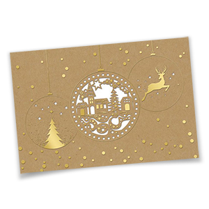 Braune Karten aus Kraftkarton mit goldener Folienprägung und Lasercut.